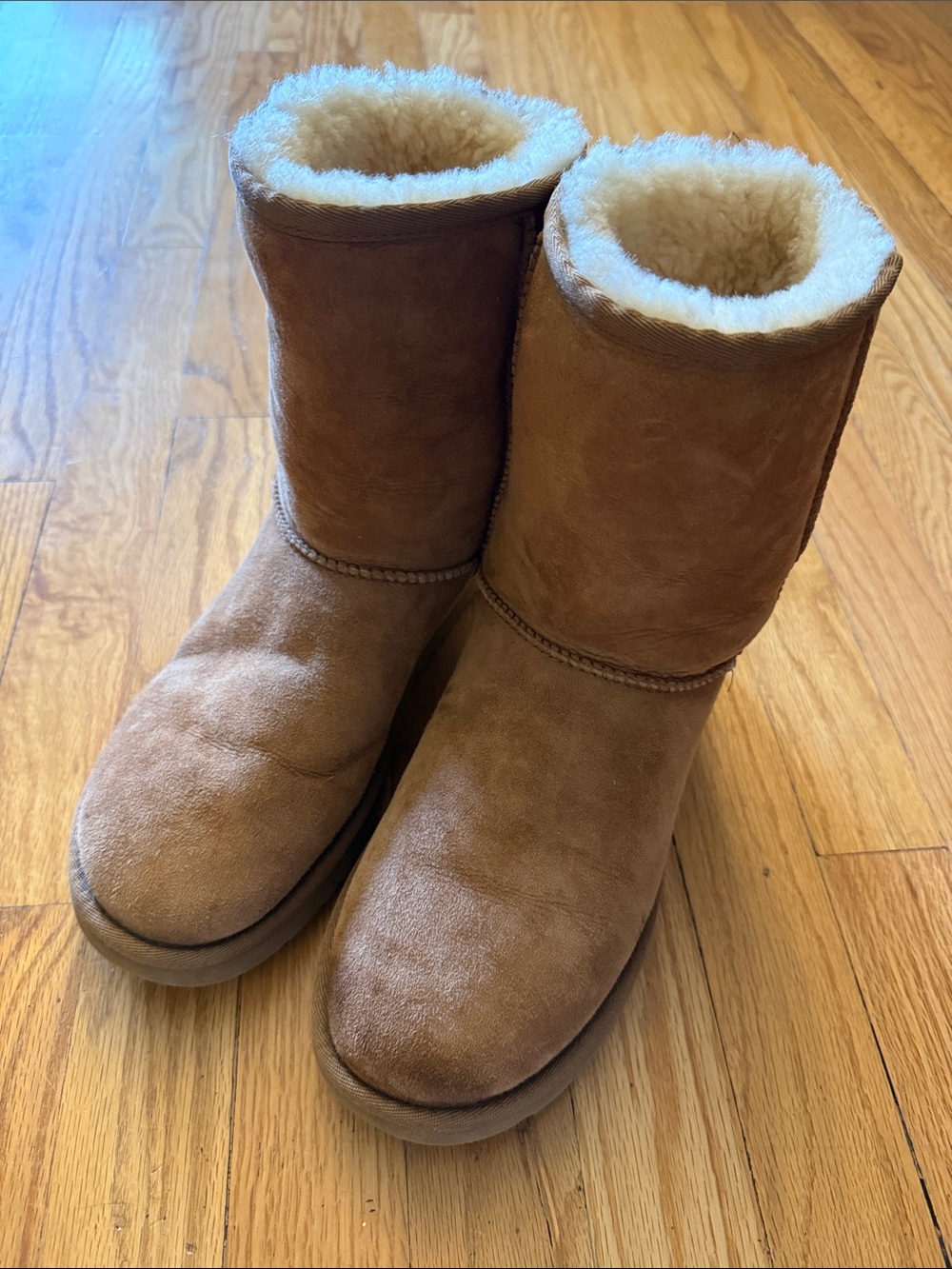 Ugg sz 7 Classic Women's Shearling-Lined Mid-Calf Boot - Chestnut good cond